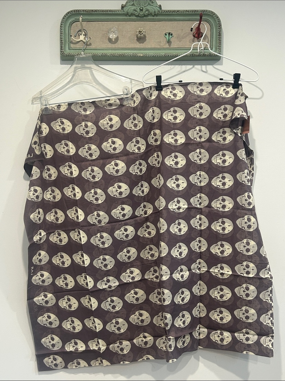 Raj grey stone Scarf Cream goth Skull Print one size xl new w tags wrap shawl